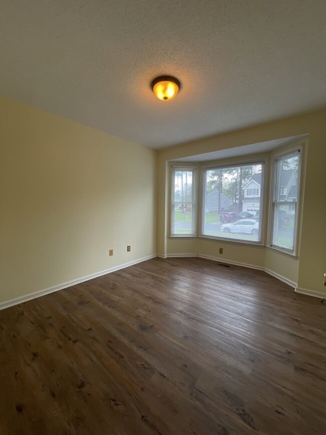 Building Photo - 2312 Faucette Ave