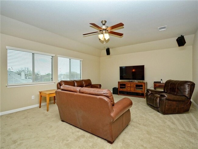 Building Photo - 1007 Boxwood Loop