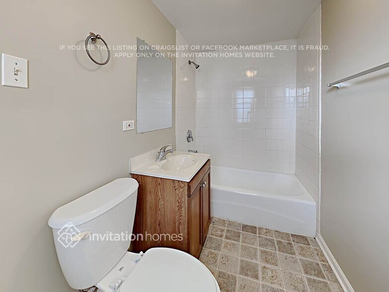 Building Photo - 9307 Nordica Ave