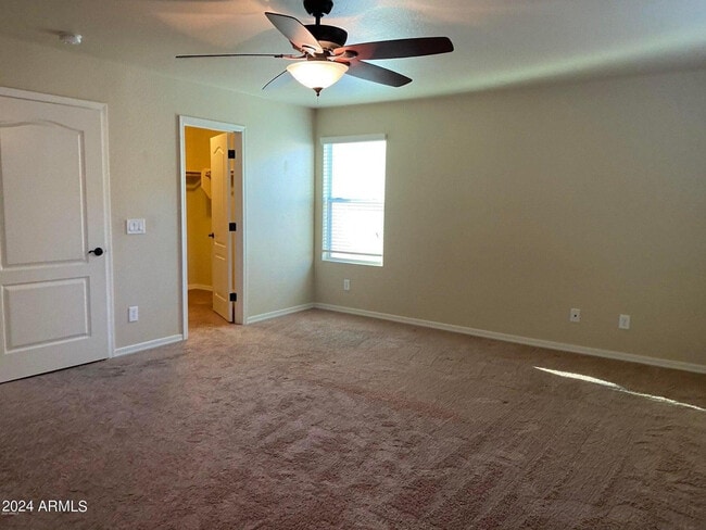 Building Photo - 957 S Wallrade Ln