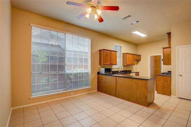 Building Photo - 535 Raintree Cir