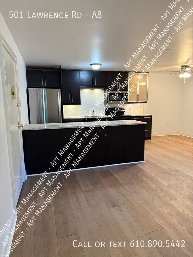 Building Photo - 501 Lawrence Rd