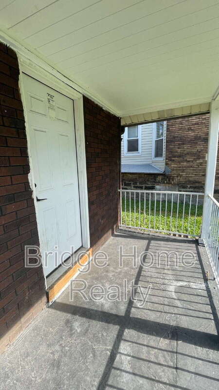 Building Photo - 7526 Dickson St