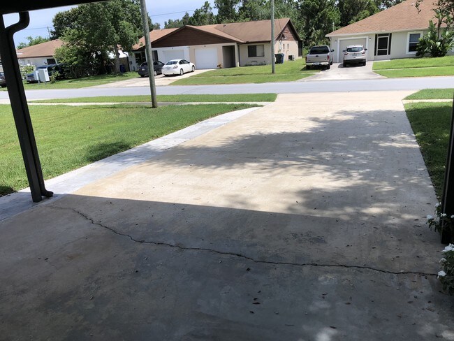 Private Driveway with Carport - 834 Faull Dr