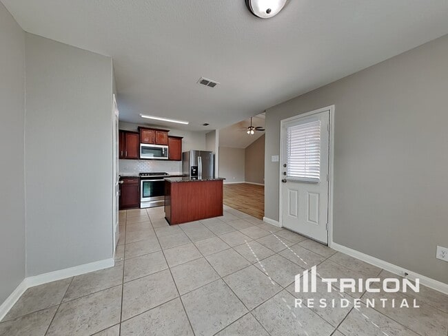Building Photo - 2111 Juniper Dr