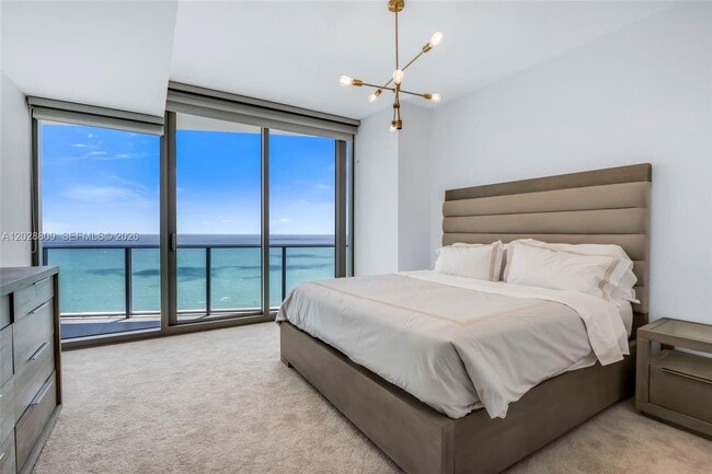 Building Photo - 15701 Collins Ave