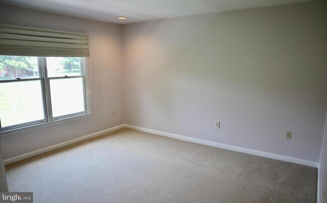 Building Photo - 17105 Thatcher Ct