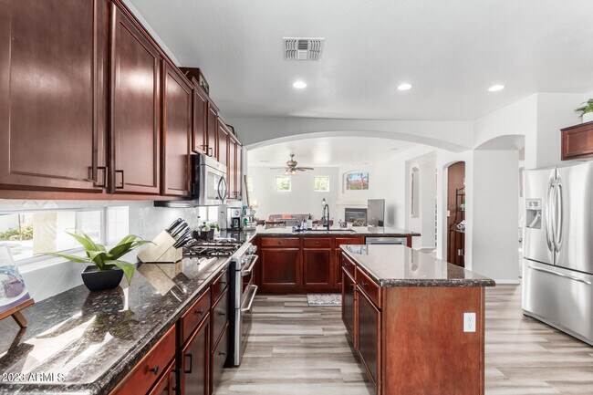 Building Photo - 4371 E Turnberry Ct