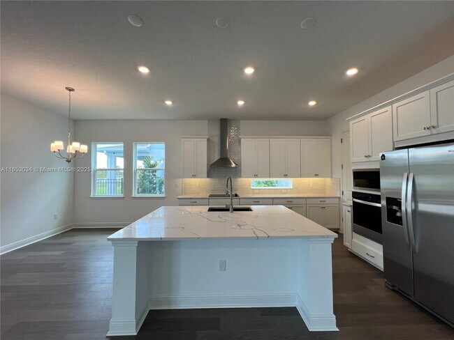 Building Photo - 10100 Ballast Dr