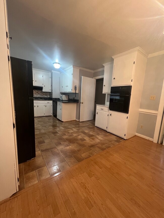 Building Photo - 26032 Townfield Dr