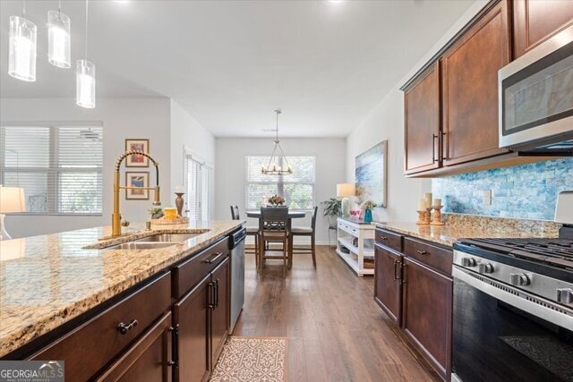 Building Photo - 1041 Creekwood Cir