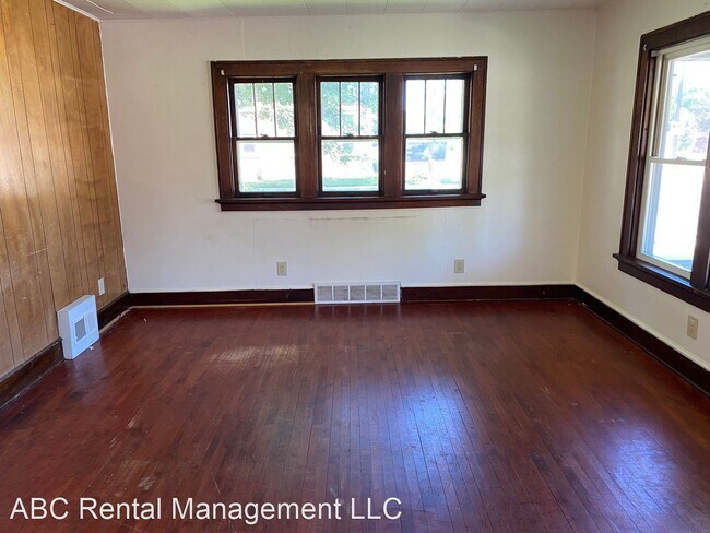 Building Photo - 3 br, 1.5 bath House - 815 West Thomas Street