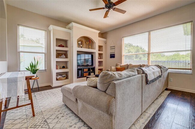 Building Photo - 11779 Shirburn Cir