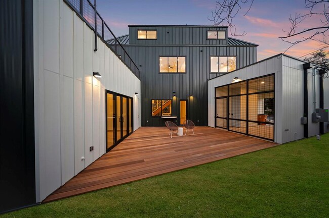 Building Photo - 1604 Garner Ave