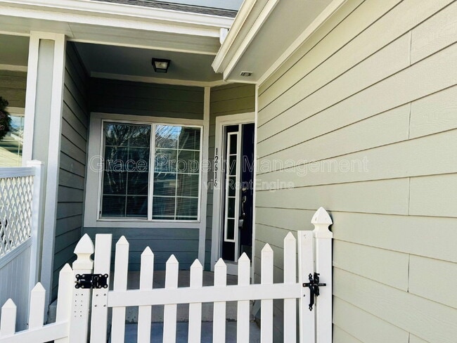 Building Photo - 12616 Julian Point