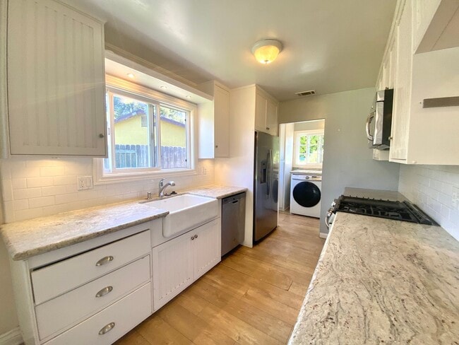 Building Photo - 242 - Kahiau Trust