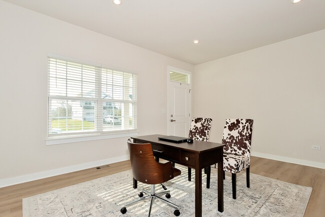 Building Photo - 1241 Neuway Ln