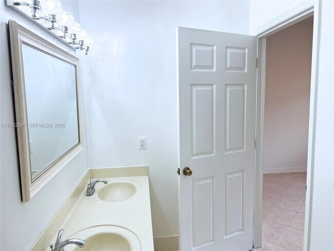 Building Photo - 7085 Nova Dr