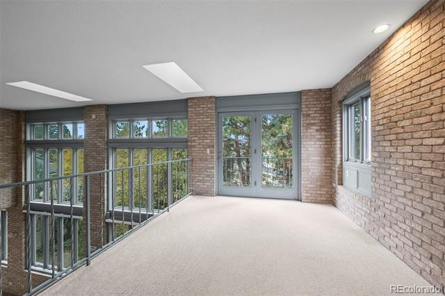 Building Photo - 4509 S Meadow Dr