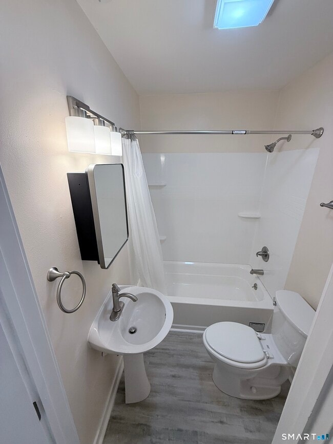 Building Photo - 78 York St