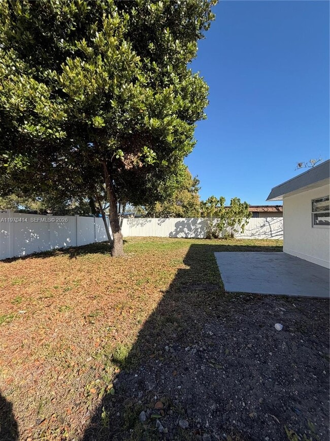 Building Photo - 7811 NW 66th Terrace