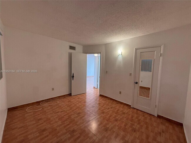 Building Photo - 8135 Sunrise Lakes Blvd