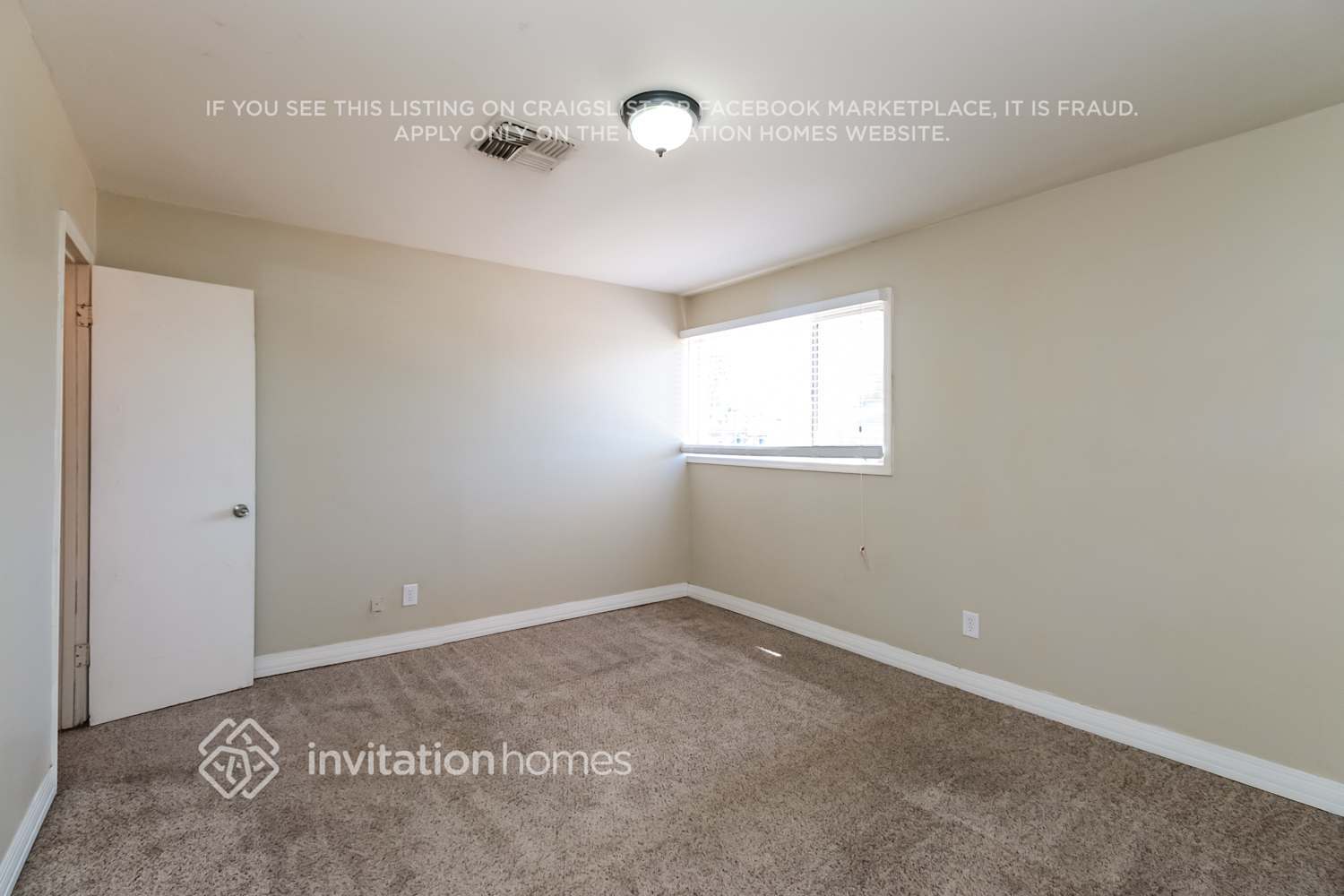 Building Photo - 4824 W Catalina Dr