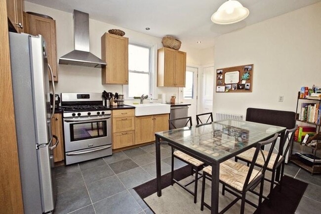 Building Photo - Newport, RI