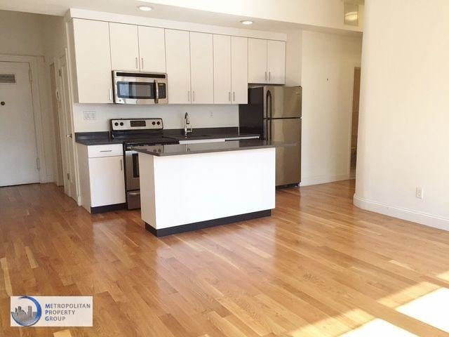 Primary Photo - 160 W 73rd St