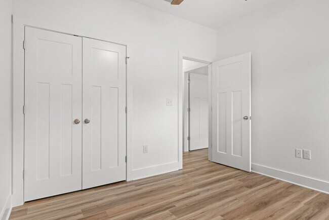 Building Photo - Spacious 3-Bedroom Home W/Office