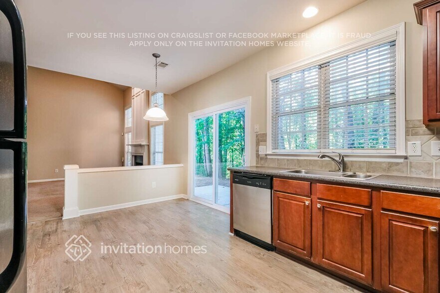Building Photo - 1758 Bentridge Dr