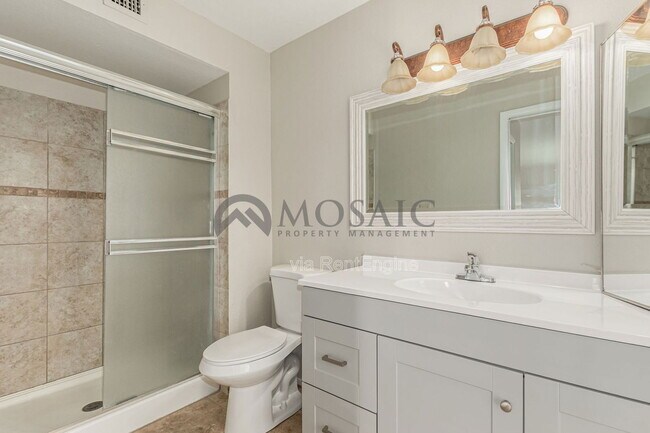 Building Photo - 1261 W Kiowa Cir