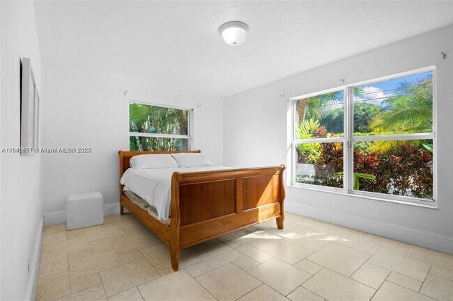 Building Photo - 6411 SW 185th Way