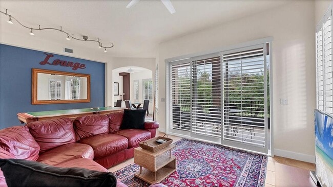 Building Photo - 5433 46th Ct W