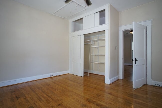 Building Photo - 3 Bedroom / 2 Bath House.  Easy access to US 460 and I 81. Detached Garage / Workshop.