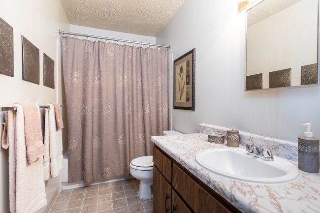 Floorplan - Cloverset Apartment Homes