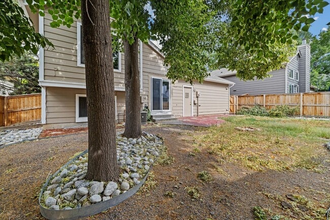 Building Photo - Beautiful 3 bed 2 bath Highlands Ranch Home!