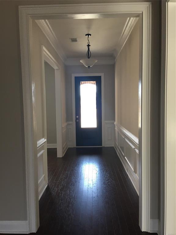 Building Photo - 353 Sydney Dr S