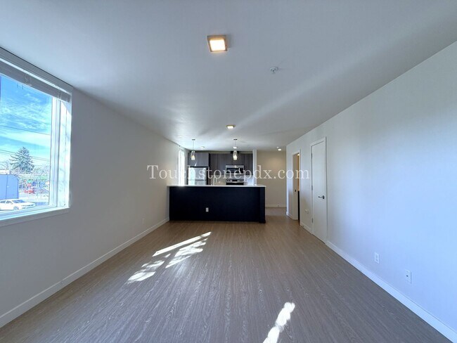 Building Photo - 2nd MONTH RENT FREE! Modern 2 Bedroom, 1.5 Bathroom Apartment