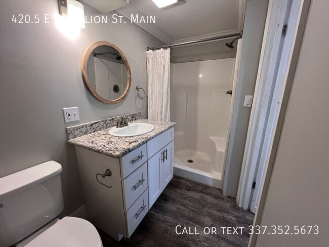 Building Photo - 420.5 E Vermilion St