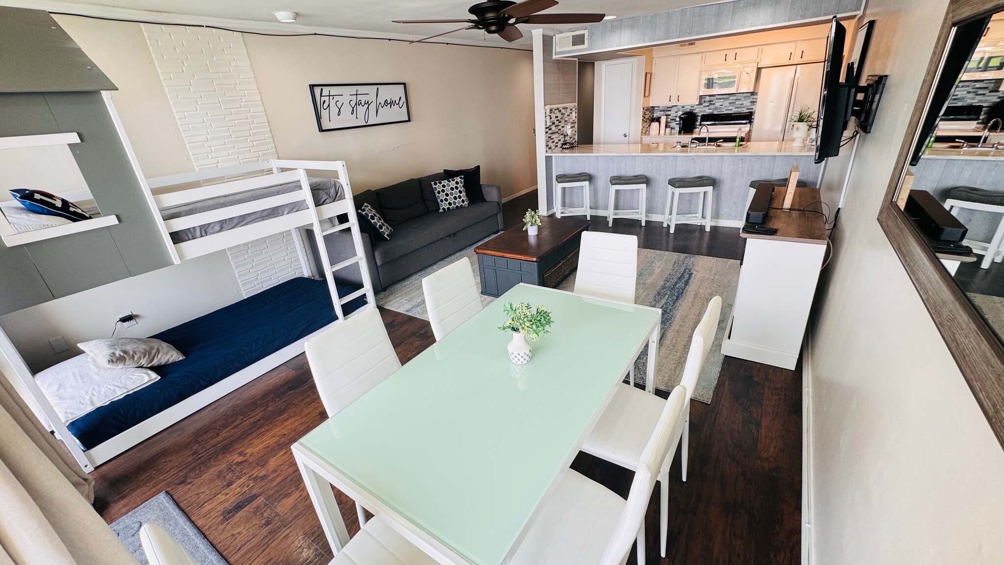 Building Photo - 12600 Melville Dr