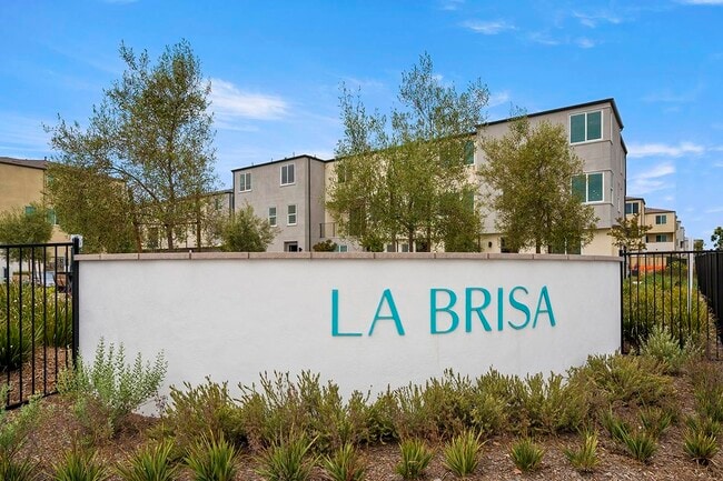 Building Photo - 5495 Seacliff Pl