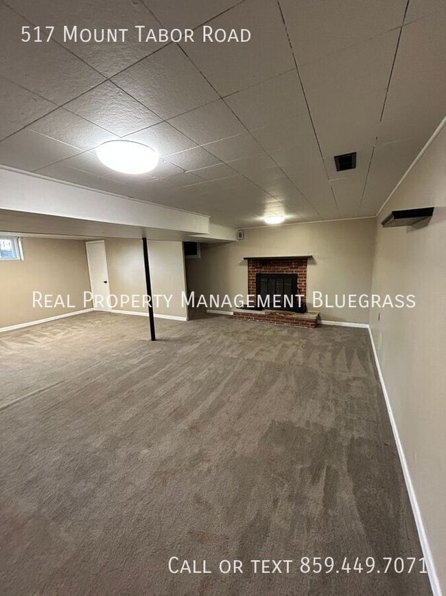 Building Photo - 517 Mt Tabor Rd