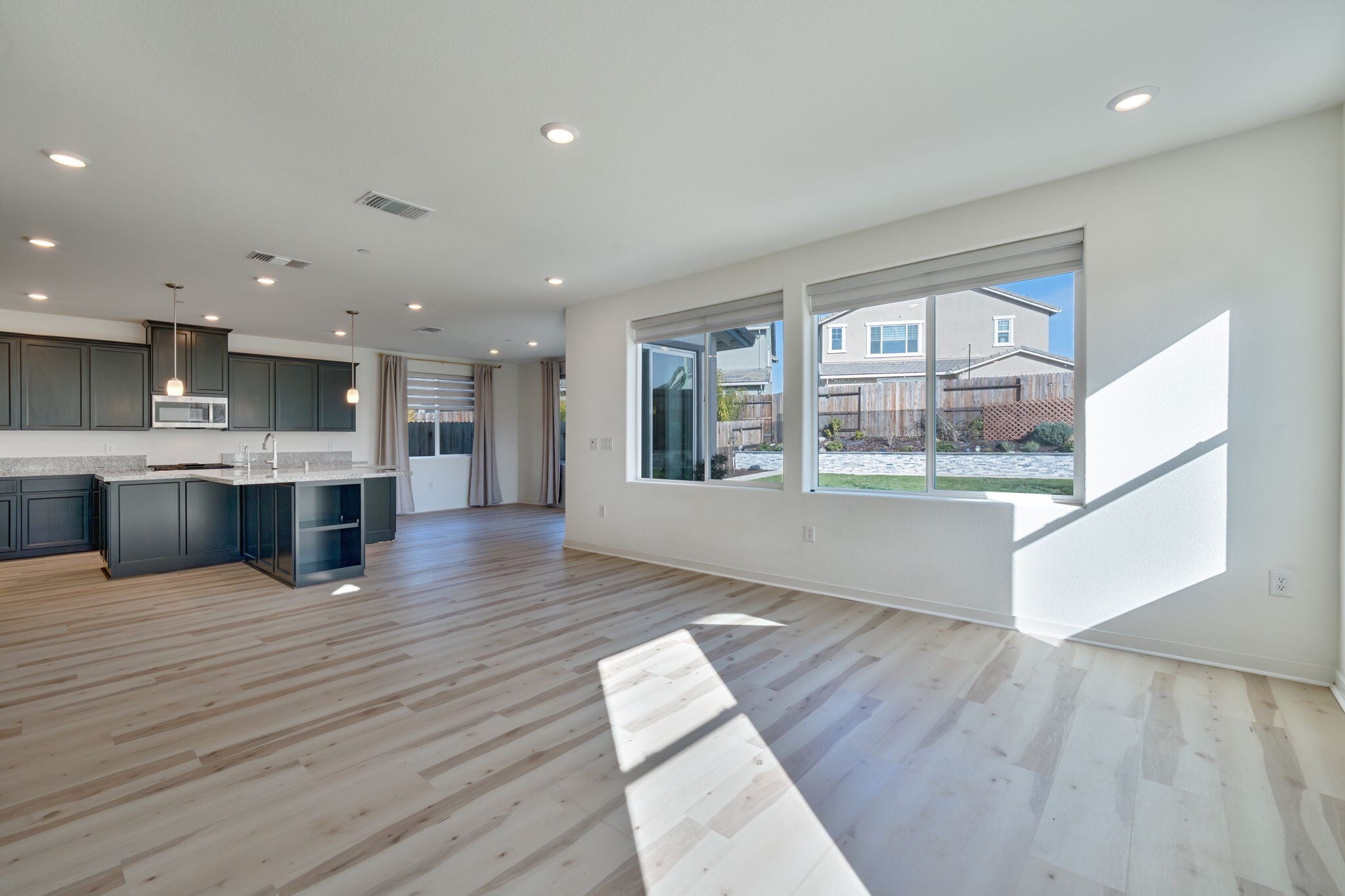 Building Photo - 4522 Drowsy Water Way