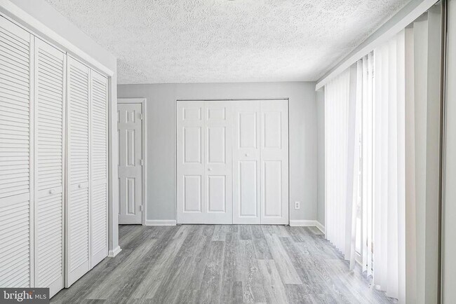 Building Photo - 53 Victoria Manor Ct