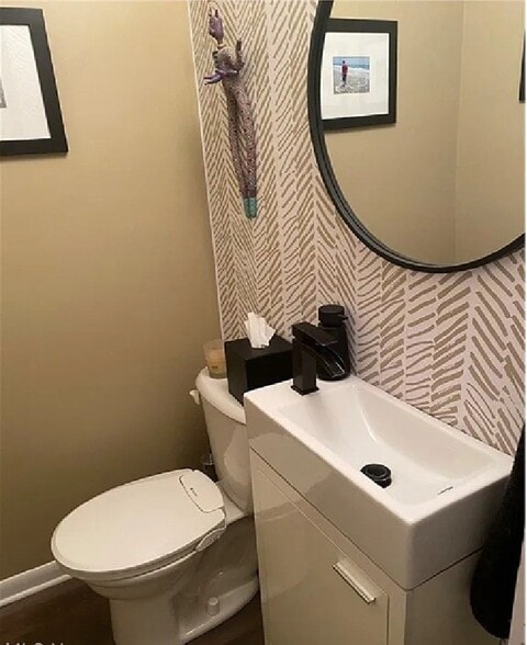 Building Photo - 1872 Higby Dr