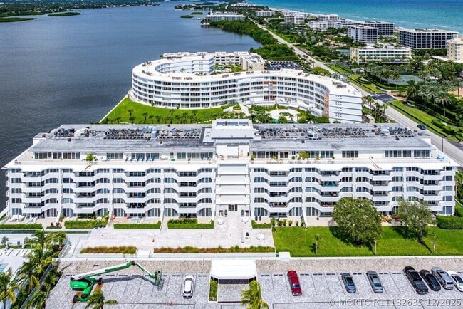 Building Photo - 2773 S Ocean Blvd