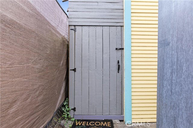 Building Photo - 1950 S Palm Grove Ave