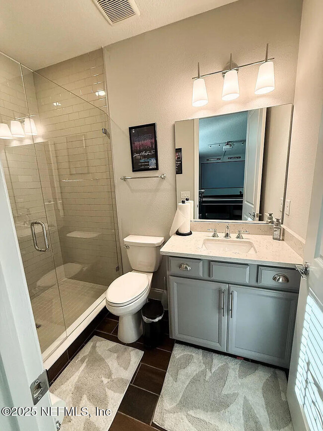 Building Photo - 2866 Montilla Dr