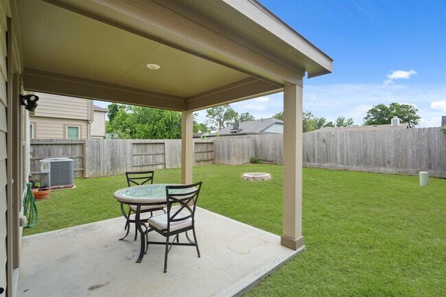 Building Photo - 7239 Mountain Prairie Dr